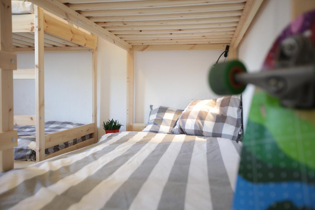 Auberge de jeunesse Moka Surfhouse à Ericeira Chambre photo